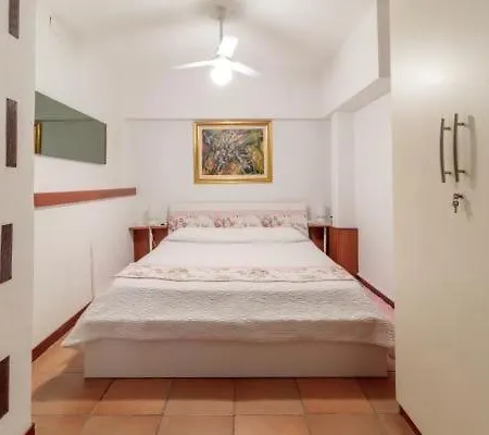 Etna: Private Pool Retreat For 5 In Sicily Aci Catena