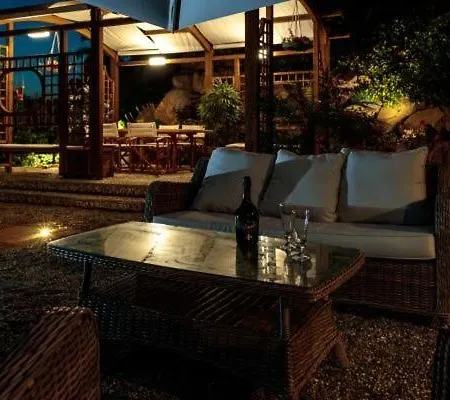 Etna: Private Pool Retreat For 5 In Sicily Aci Catena
